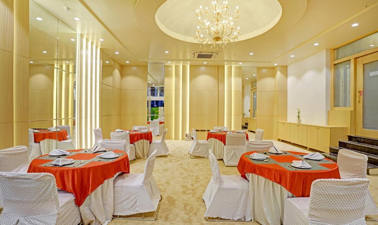 Treebo Premium Golden Bliss Trimurti Nagar Square Nagpur Exterior foto