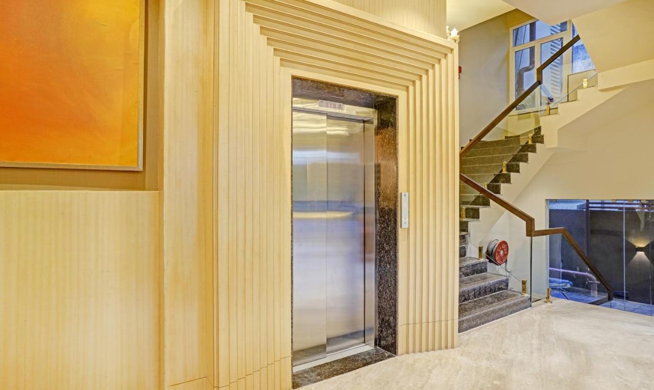 Treebo Premium Golden Bliss Trimurti Nagar Square Nagpur Exterior foto