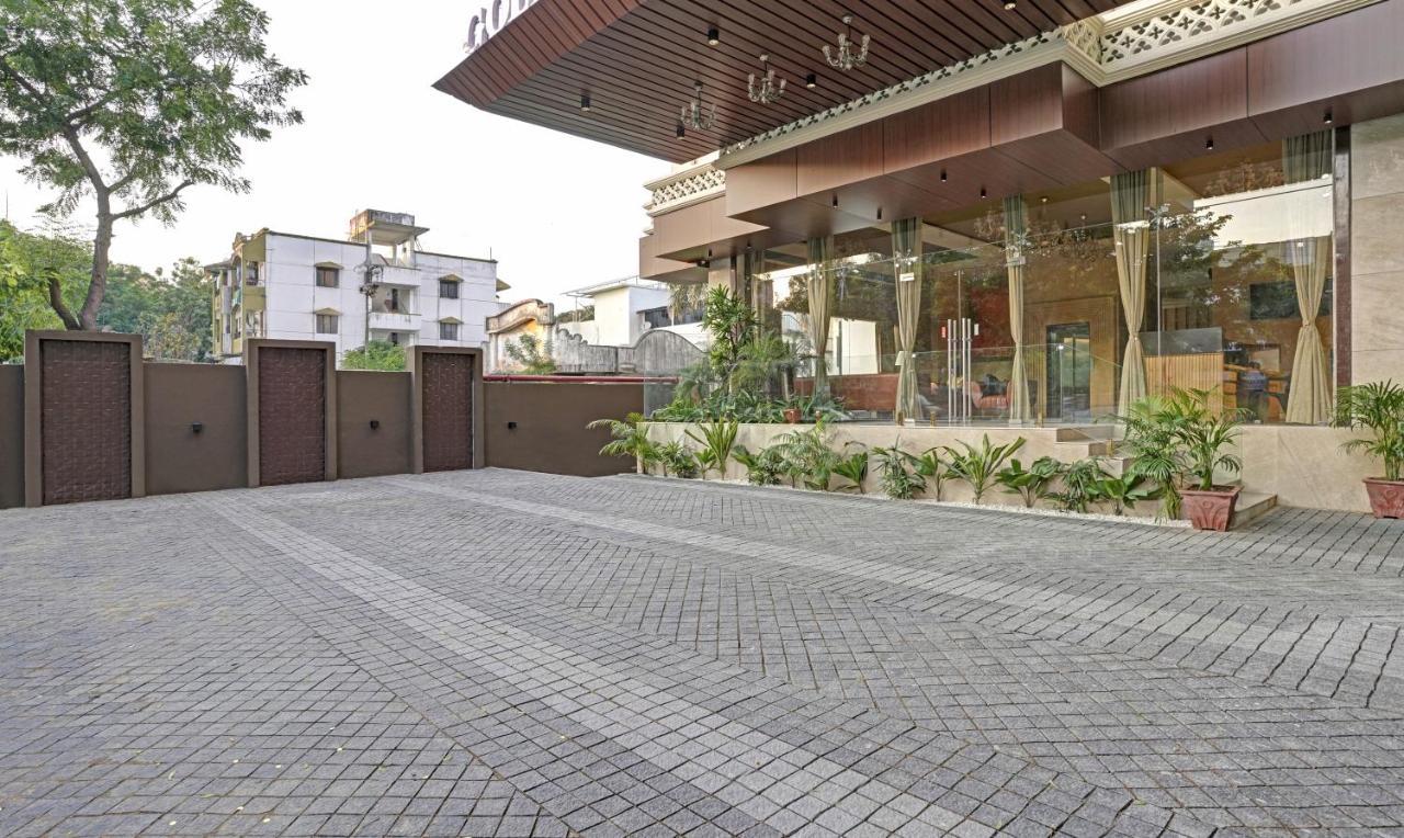 Treebo Premium Golden Bliss Trimurti Nagar Square Nagpur Exterior foto